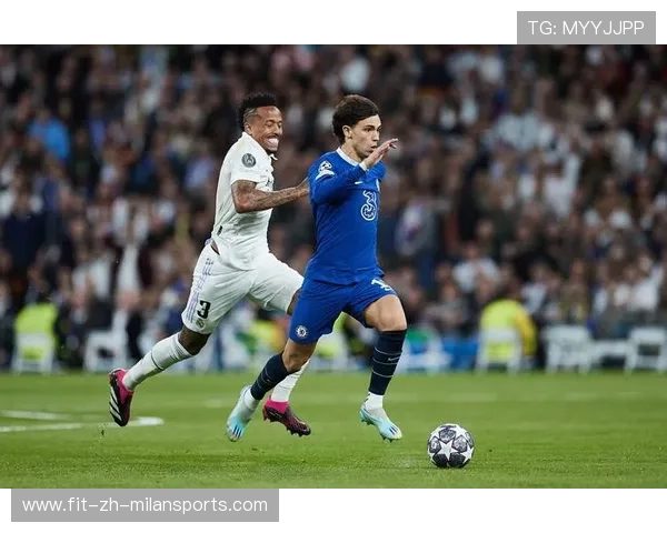 球员在欧冠比赛中出现高光时刻被全球媒体转载，欧冠明星球员